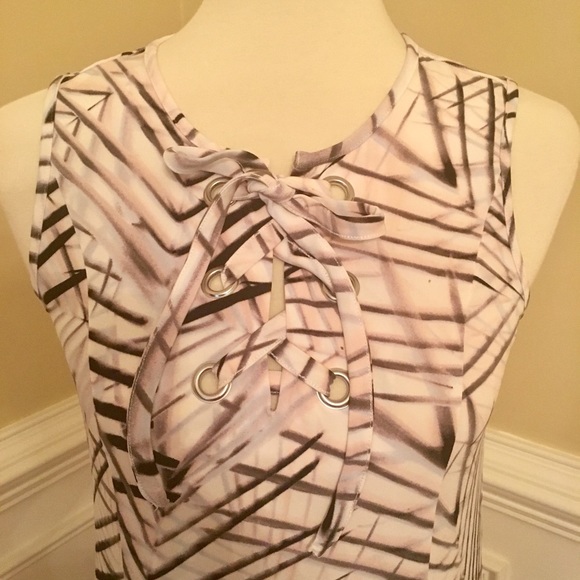 1. State dress - Picture 3 of 4